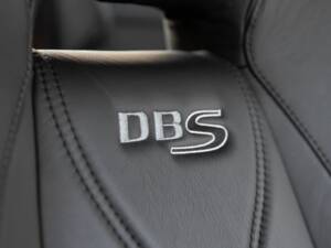 Image 41/50 of Aston Martin DBS (2011)
