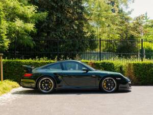 Immagine 36/37 di Porsche 911 GT2 (2008)