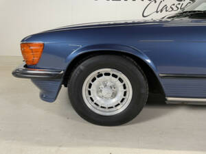 Image 11/28 de Mercedes-Benz 500 SL (1983)