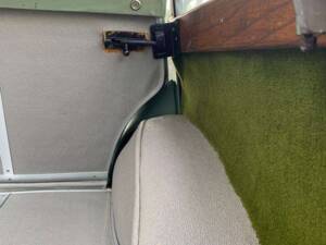 Immagine 54/83 di Morris Minor 1000 Traveller (1969)