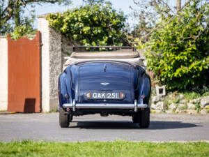 Afbeelding 8/45 van Bentley Mark VI Vanden Plas DHC (1947)