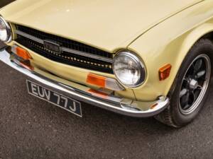 Image 43/47 de Triumph TR 6 (1971)