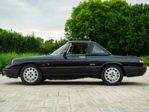 Image 4/50 of Alfa Romeo 2.0 Spider (1991)