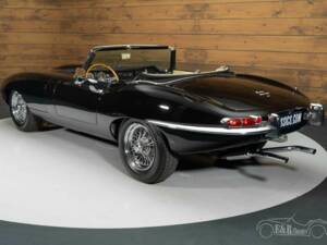 Bild 15/19 von Jaguar E-Type 4.2 (1967)