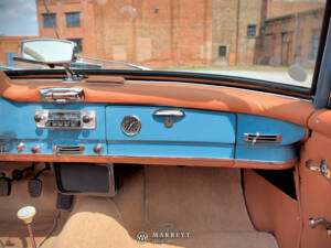 Imagen 41/50 de Mercedes-Benz 190 SL (1962)