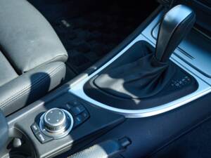 Bild 14/29 von BMW 135i (2010)