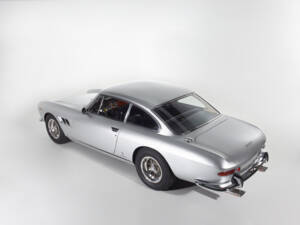 Image 16/18 of Ferrari 330 GT (1965)