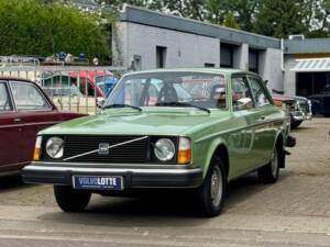 Bild 7/12 von Volvo 244 DL (1975)