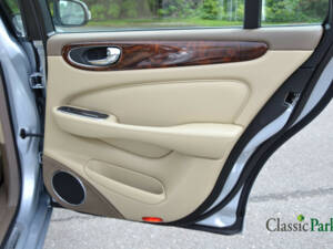 Afbeelding 26/46 van Jaguar XJ 8 3.5 (2007)