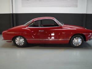 Immagine 3/50 di Volkswagen Karmann Ghia 1500 (1969)