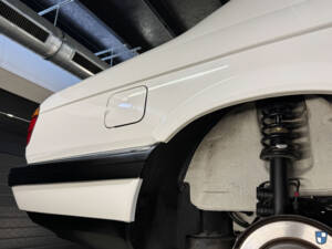 Bild 43/70 von BMW 735i (1991)