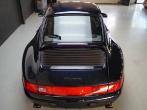 Image 37/50 of Porsche 911 Carrera (1995)