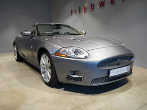 Image 17/24 of Jaguar XKR (2007)