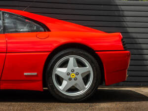 Bild 10/56 von Ferrari 348 TB (1992)