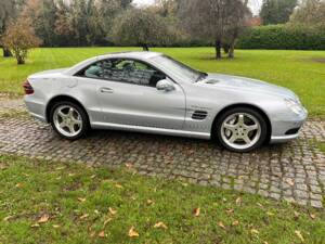 Imagen 7/30 de Mercedes-Benz SL 55 AMG (2003)