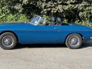 Image 3/12 of MG MGB (1972)