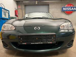 Imagen 3/15 de Mazda MX-5 1.6 (2001)