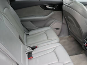Image 22/50 of Audi Q7 3.0 TFSI (2017)