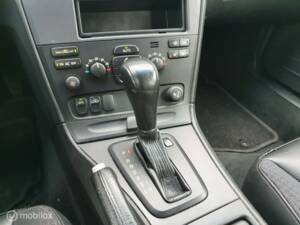 Image 13/31 of Volvo V 70 2.4 (2003)