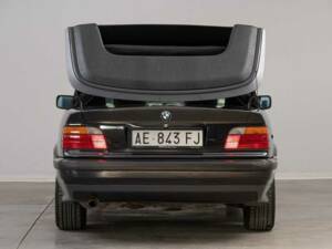 Image 44/46 de BMW 318i (1995)