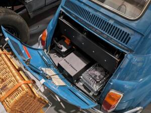 Image 9/10 of FIAT 500 L (1969)