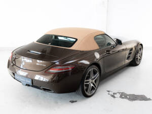 Afbeelding 46/46 van Mercedes-Benz SLS AMG Roadster (2012)