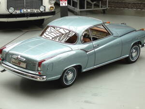 Image 17/42 of Borgward Isabella Coupe (1961)