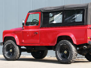Image 23/38 of Land Rover 110 (1989)