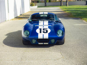 Imagen 3/15 de Shelby Daytona Cobra Coupe (1964)