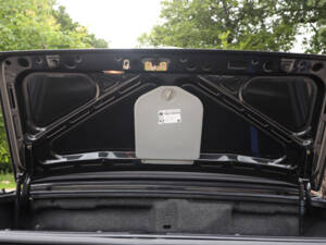Image 61/83 de BMW 325i (1990)