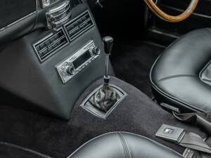 Afbeelding 35/50 van Aston Martin DB 6 (1967)