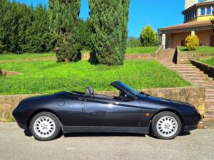 Image 2/26 of Alfa Romeo Spider 2.0 Twin Spark 16V (1997)