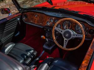 Image 26/41 of Triumph TR 6 (1972)