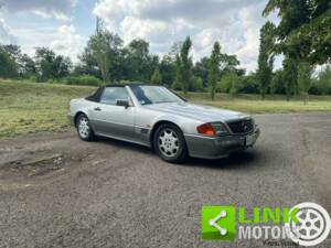 Image 3/10 of Mercedes-Benz 500 SL (1991)