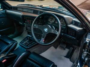 Immagine 18/61 di BMW 635 CSi (1989)
