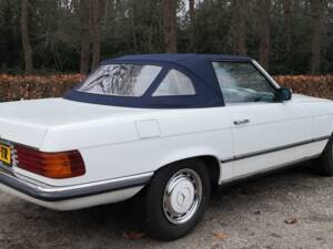 Bild 13/33 von Mercedes-Benz 280 SL (1985)