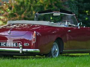 Image 10/50 of Alvis TD 21 (1962)