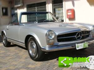 Image 5/10 de Mercedes-Benz 230 SL (1967)