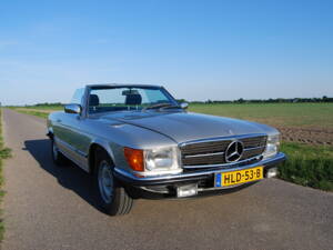 Image 40/87 of Mercedes-Benz 280 SL (1982)