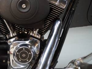 Imagen 37/50 de Harley-Davidson DUMMY (2008)