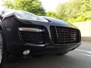 Image 10/98 of Porsche Cayenne GTS (2008)