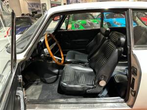 Bild 9/22 von Alfa Romeo 2000 GT Veloce (1971)