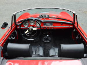 Image 14/25 of Alfa Romeo Giulietta Spider Veloce (1962)