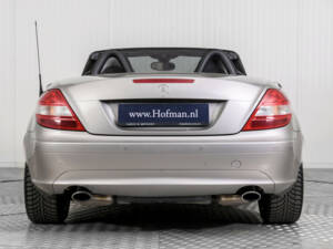 Image 10/50 of Mercedes-Benz SLK 200 Kompressor (2007)