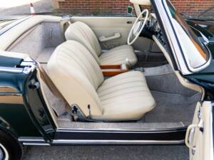 Afbeelding 21/43 van Mercedes-Benz 280 SL (1968)
