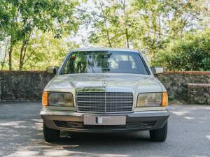 Image 3/46 of Mercedes-Benz 280 SE (1982)