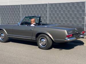 Bild 8/25 von Mercedes-Benz 230 SL (1965)