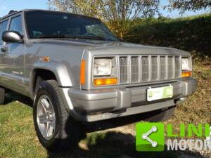 Image 10/10 of Jeep Cherokee 2.5 TD (2000)