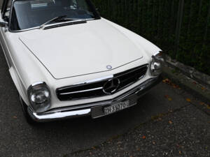 Image 16/38 of Mercedes-Benz 280 SL (1968)