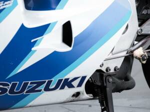 Image 45/50 of Suzuki DUMMY (1992)